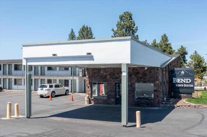 Bend Inn & Suites - image 13
