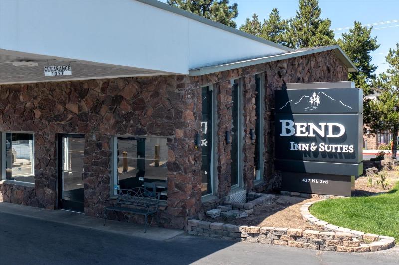 Bend Inn & Suites - image 1