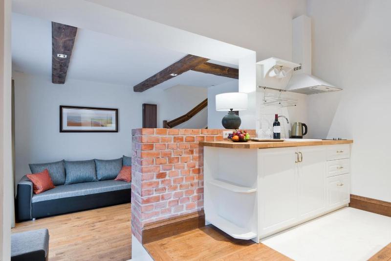 Luxury Two-Bedroom Apartment image 4