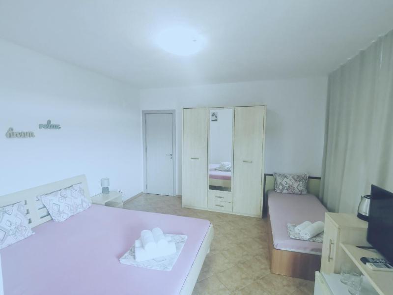 Triple Room image 1
