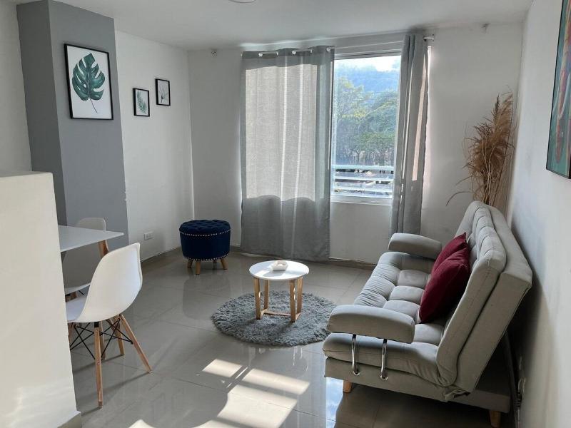 Hermosos Apartamentos con excelente ubicacion - image 1