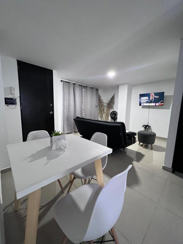Hermosos Apartamentos con excelente ubicacion - image 8