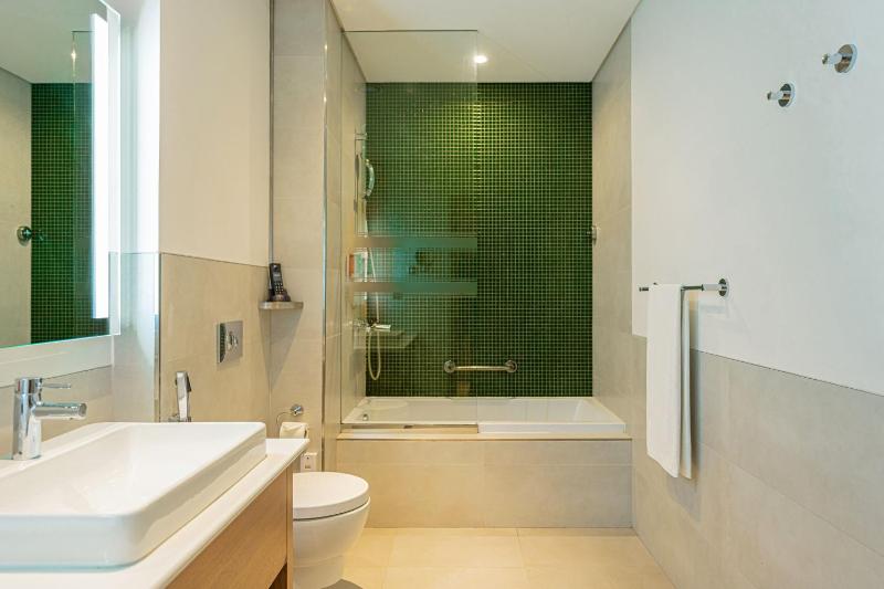 Superior Studio Apartment – Twin Bed (Complimentary Breakfast & Shuttle to Sobha Realty Metro Station, JBR Beach & Mall of the Emirates) image 4