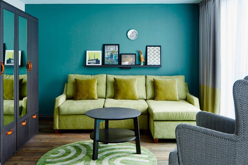 Deluxe Studio Suite image 2