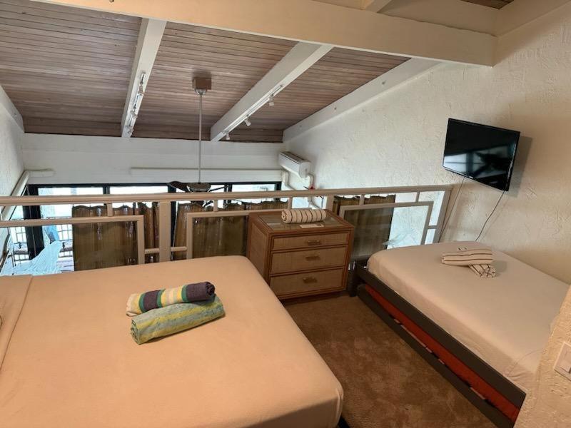 Noniluna 1 & 2 Rent Together - Sleeps 20 - image 46