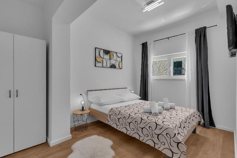 Apartments with parking space Makarska - 21544 - image 6