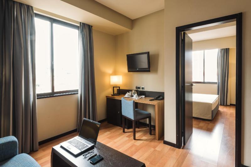 Executive Double Room image 4