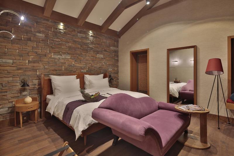 Loft Suite image 1