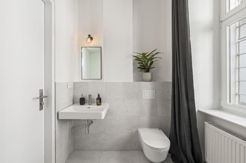 The Straßburger stylish 3 BR apartment in Mitte group & family friendly 4- 6 Guests - image 13