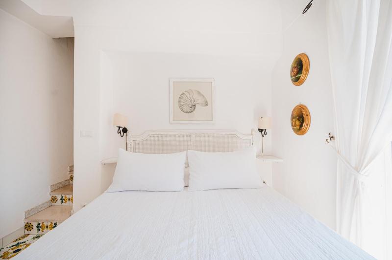Villa Petite Syrene by Elite Villas - image 25