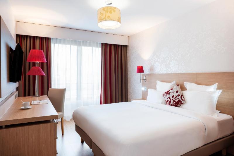 Studio (2 Adults) image 1