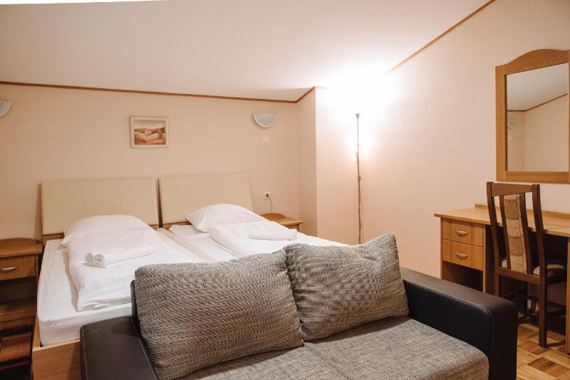 One-Bedroom Apartment image 3