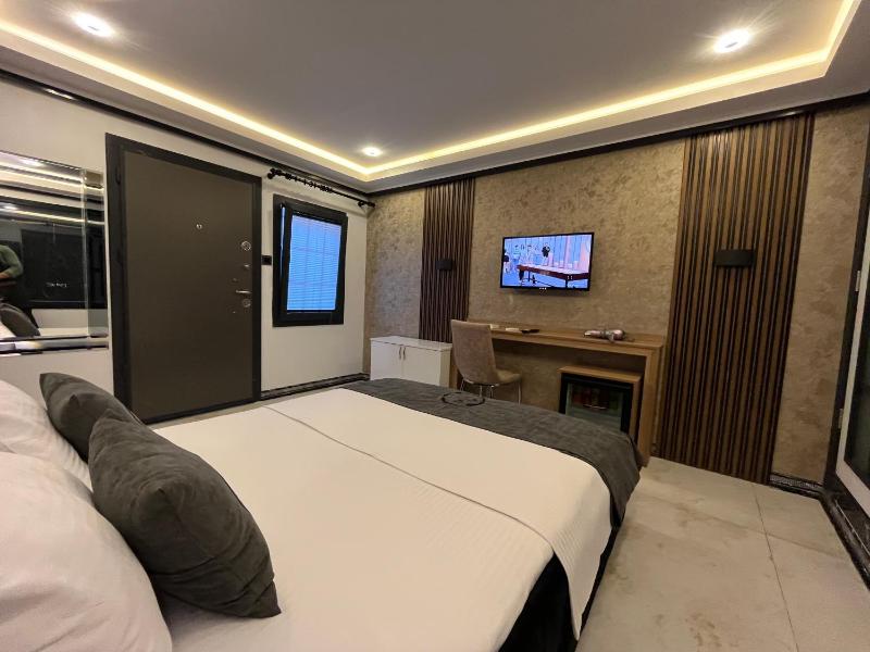 Budget Double Room image 4