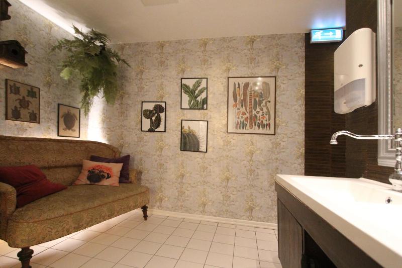 Triple Room with Shared Bathroom (No Windows) image 3
