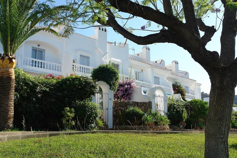 JARDINES DE NERJA 18 MENYBER - image 3