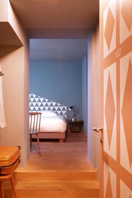 Deluxe Double or Twin Room image 2