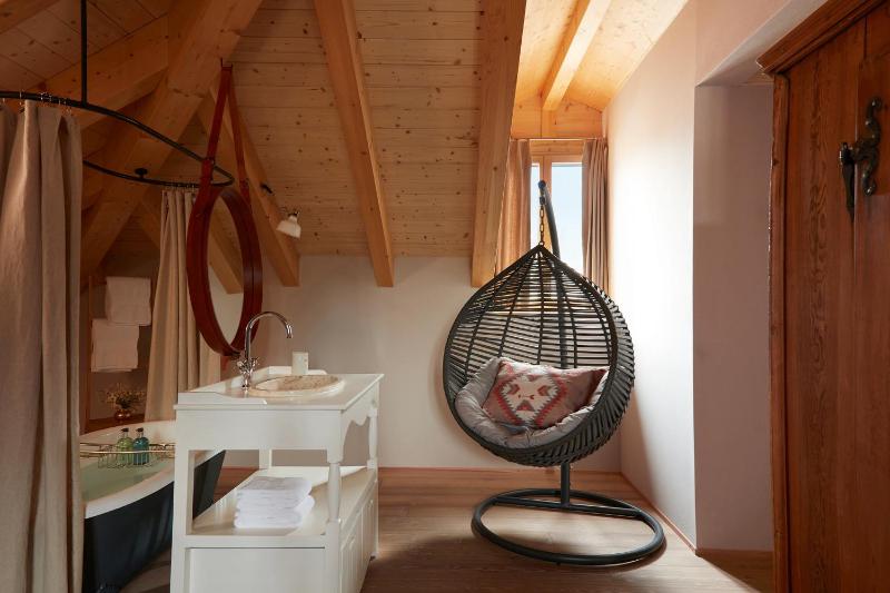 Junior Suite - Attic image 3