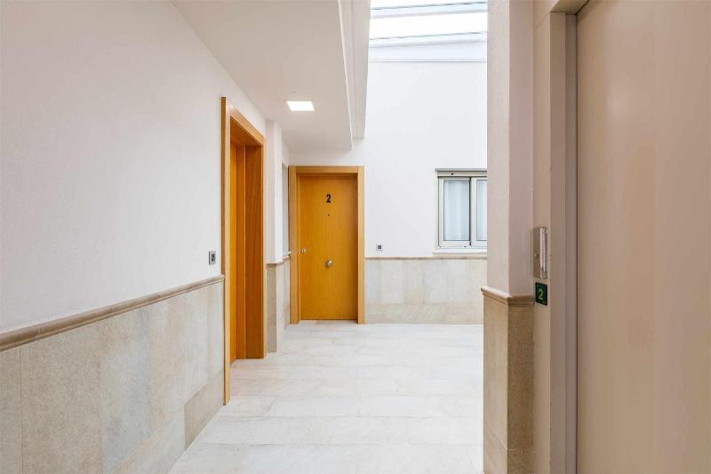 A&N Central Penthouse Terrace Retreat - image 16