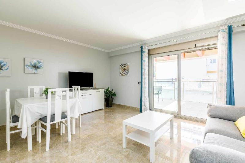 A&N Central Penthouse Terrace Retreat - image 2