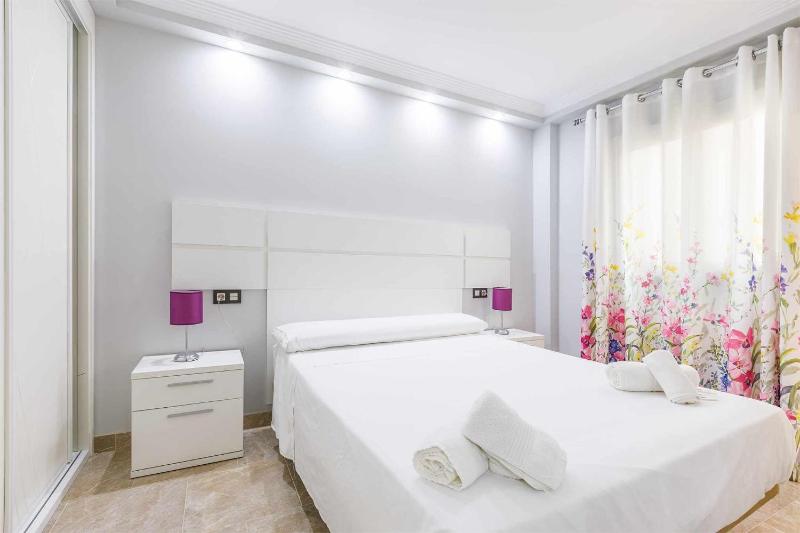 A&N Central Penthouse Terrace Retreat - image 20