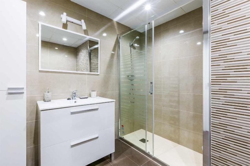A&N Central Penthouse Terrace Retreat - image 25