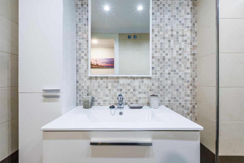 A&N Central Penthouse Terrace Retreat - image 37