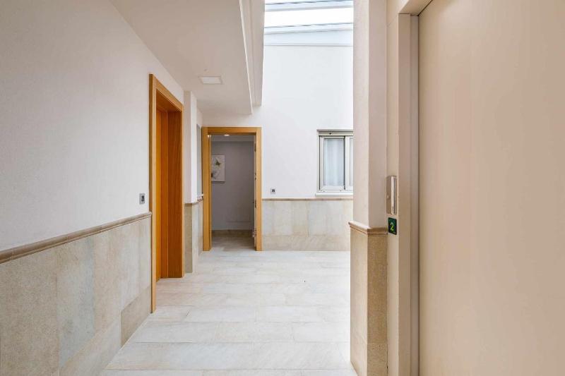 A&N Central Penthouse Terrace Retreat - image 29