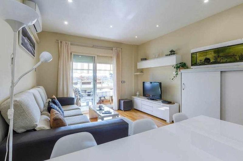 A&N Mediterranean Terrace Apartment with Pool & Parking - image 25