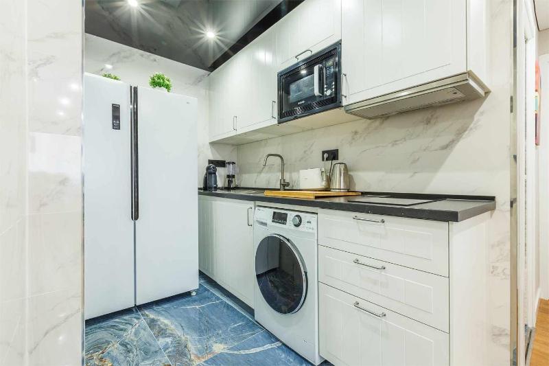 A&N Central Beach Walk Apartment Torre del Mar - image 13