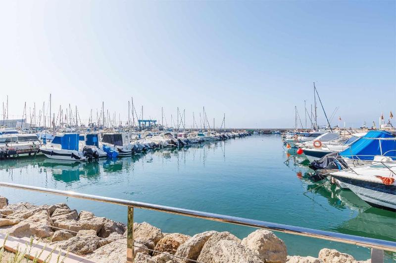 A&N Harbour View Apartment Caleta de Vélez - image 3