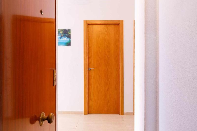 A&N Central Beach Walk Apartment with Pool Torre - image 8