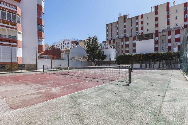 A&N Central Beach Walk Apartment with Pool Torre - image 9