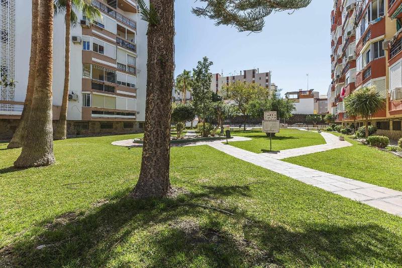 A&N Central Beach Walk Apartment with Pool Torre - image 19