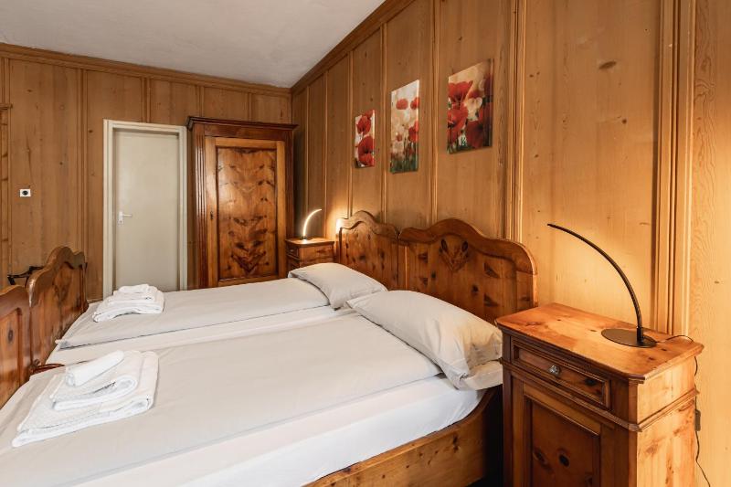 Classic Quadruple Room image 3