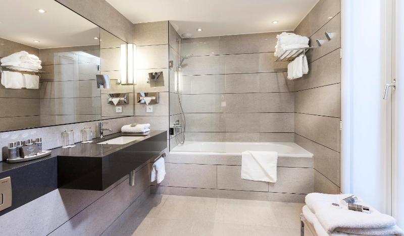 Superior Double or Twin Room image 2