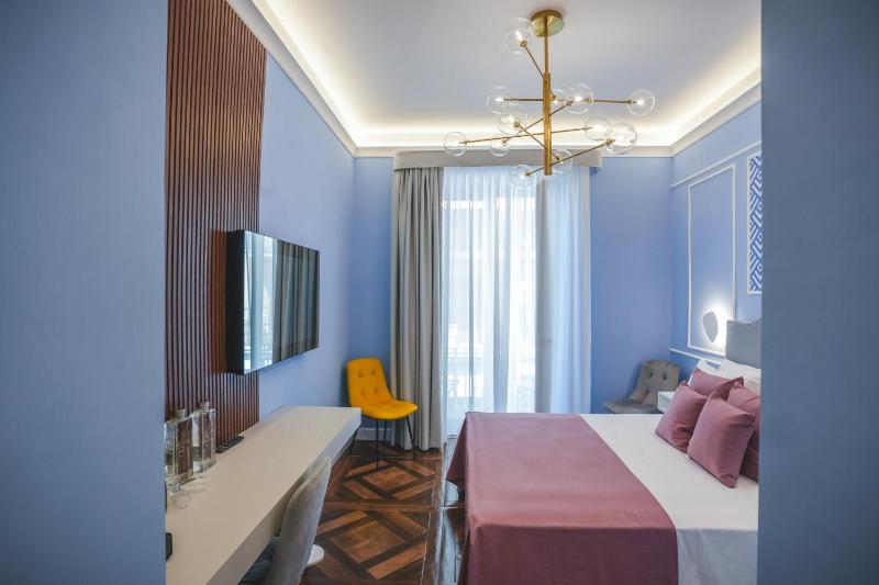 Cafè Latino Suites - image 42