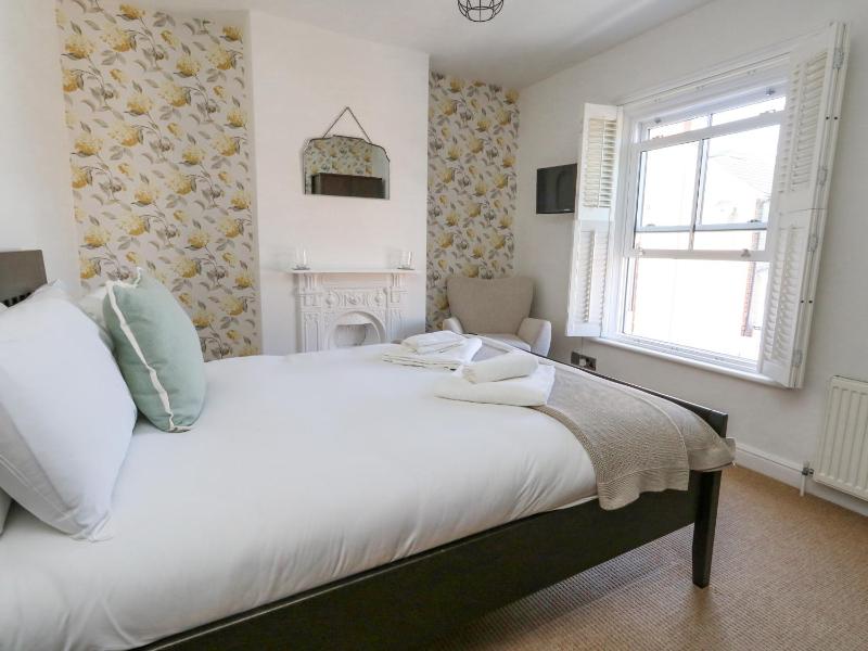 Leo's Place - image 21