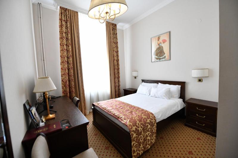 Deluxe Single Room image 1