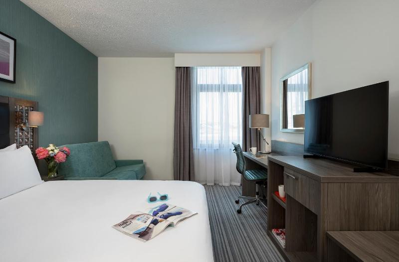 Standard Double Room with Sofa Bed (2 Adults + 2 Children) image 3