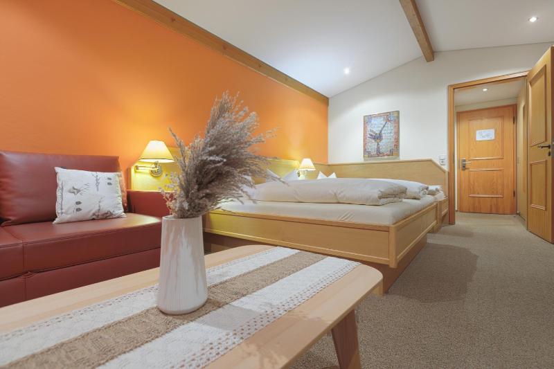 Triple Room with Balcony and Mountain View image 1