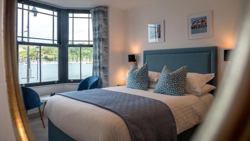 Deluxe Double Room with Sea View image 1