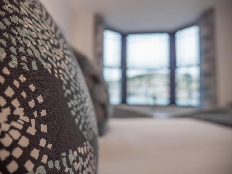 Deluxe Double Room with Sea View image 2