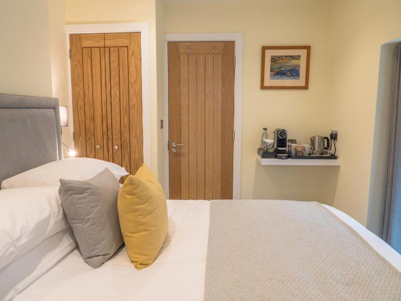 Small Double Room image 1