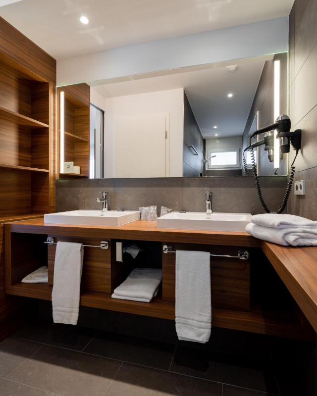 Suite with Terrace image 1