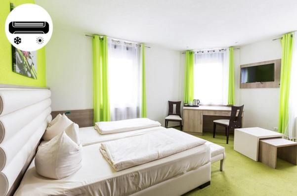 Budget Double Room image 4