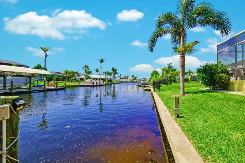 Quiet and relaxing waterfront paradise with direct access to the Gulf of Mexico Villa Just for Sun - image 28