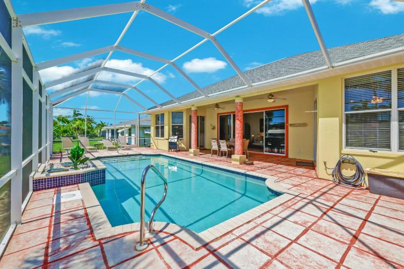 Quiet and relaxing waterfront paradise with direct access to the Gulf of Mexico Villa Just for Sun - image 10