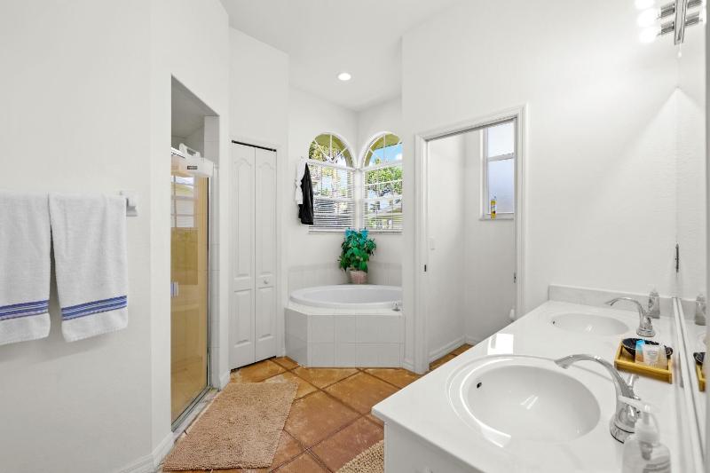 Quiet and relaxing waterfront paradise with direct access to the Gulf of Mexico Villa Just for Sun - image 7
