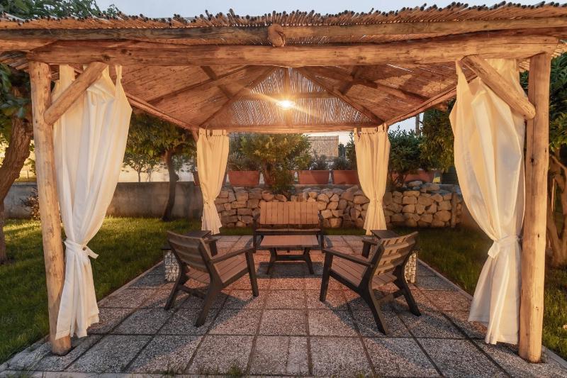 Villa Conchiglia blu con piscina - image 27