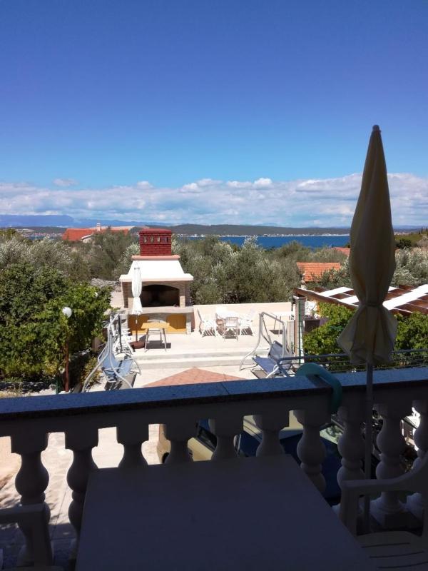 One-Bedroom Apartment with Terrace and Sea View image 2